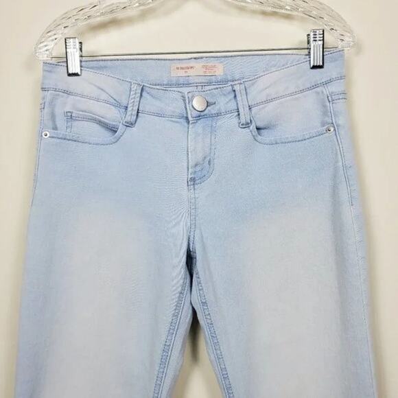 No Boundaries Skinny Jeans Womens Size 11 Light Wash Blue Stretch Denim Mid Rise - Picture 2 of 9